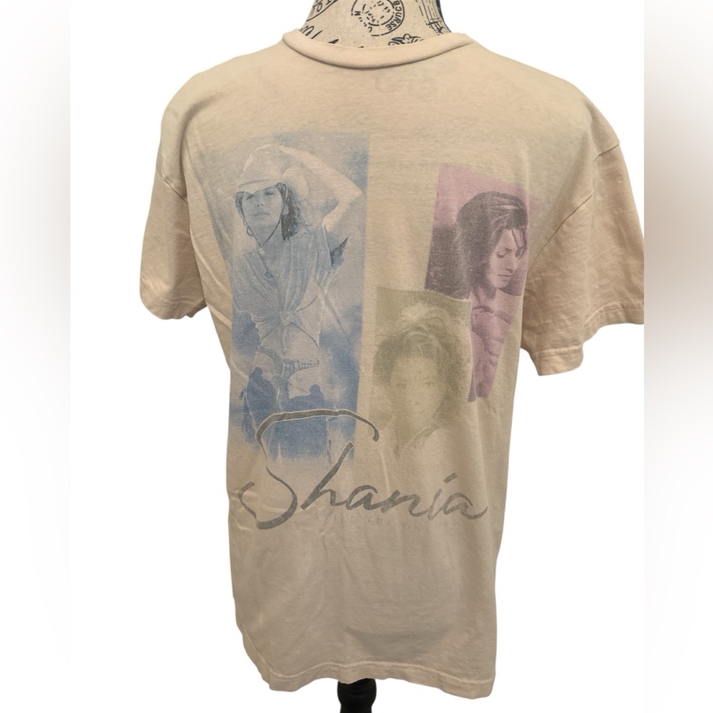 Shana Twain Graphic T-Shirt - Cream